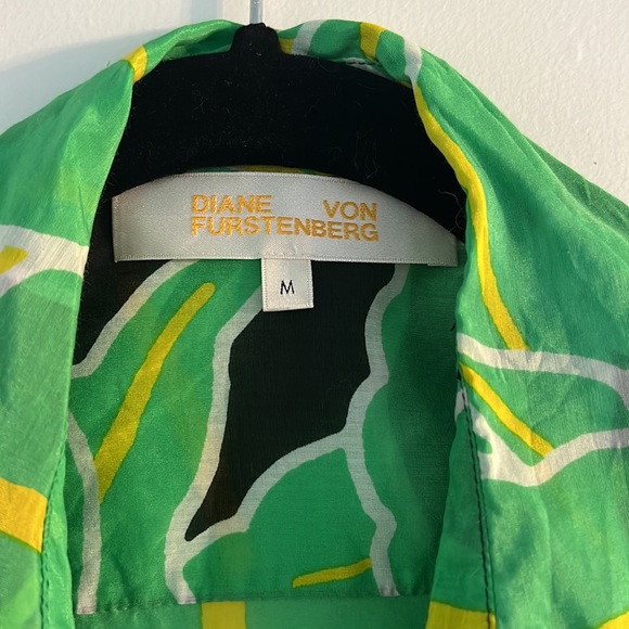 DVF wrap dress coverup. Size M - Picture 3 of 8